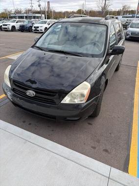 2009 Kia Sedona LX