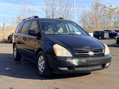 2009 Kia Sedona LX