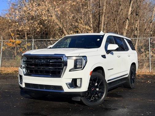 2022 GMC Yukon SLT