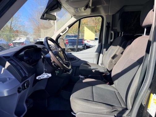 2017 Ford Transit-350 XLT