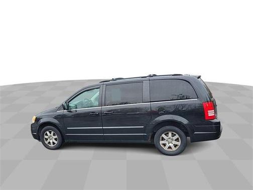 2009 Chrysler Town & Country Touring