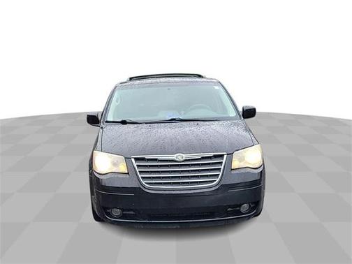 2009 Chrysler Town & Country Touring