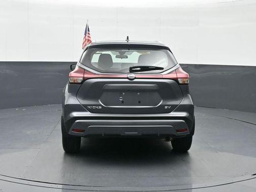 Gun Metallic 2023 Nissan Kicks SV