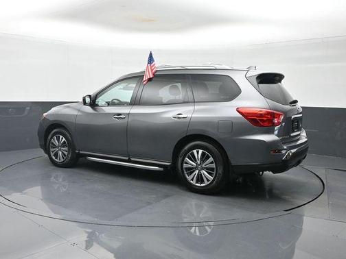 Gun Metallic 2020 Nissan Pathfinder SL 4WD