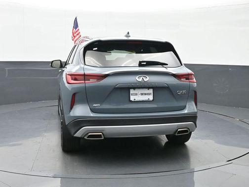 2022 INFINITI QX50 LUXE AWD