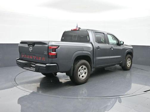 2023 Nissan Frontier S