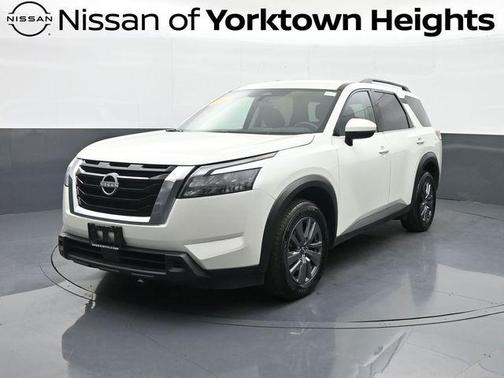 2024 Nissan Pathfinder SV 4WD