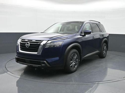 2025 Nissan Pathfinder SV 4WD