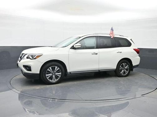 2017 Nissan Pathfinder S