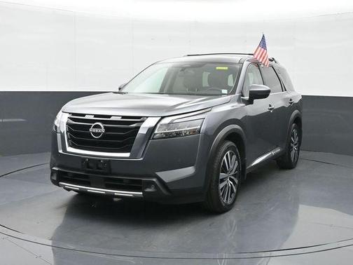 2022 Nissan Pathfinder Platinum 4WD