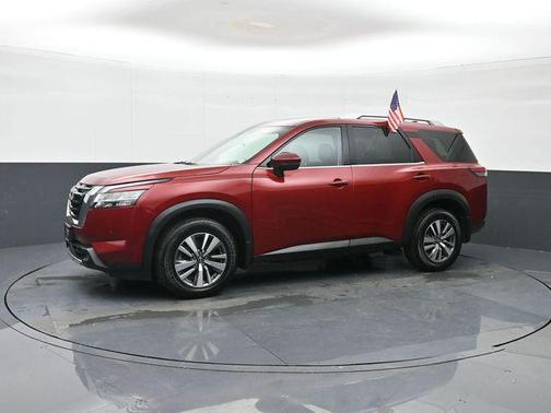 2022 Nissan Pathfinder SL 4WD