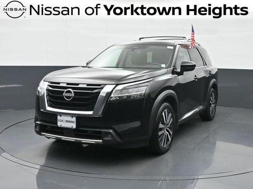 2022 Nissan Pathfinder Platinum 4WD