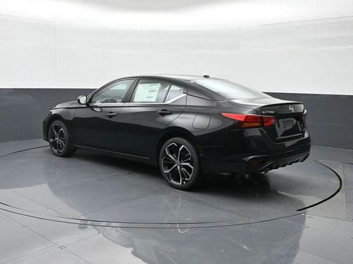 2025 Nissan Altima SR AWD