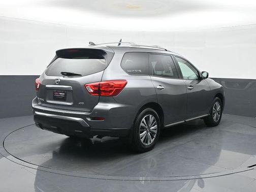 Gun Metallic 2020 Nissan Pathfinder S 4WD