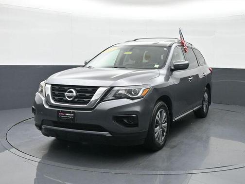Gun Metallic 2020 Nissan Pathfinder S 4WD