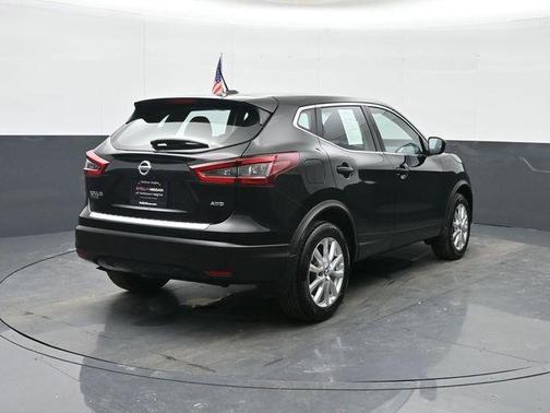 2022 Nissan Rogue Sport S