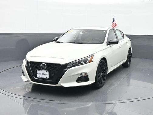 2022 Nissan Altima SR Intelligent AWD