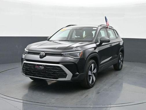 Pure White 2025 Volkswagen Taos 1.5T S