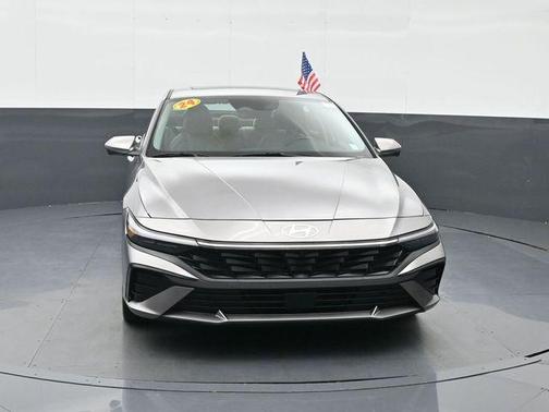 Fluid Metal 2024 Hyundai ELANTRA Limited