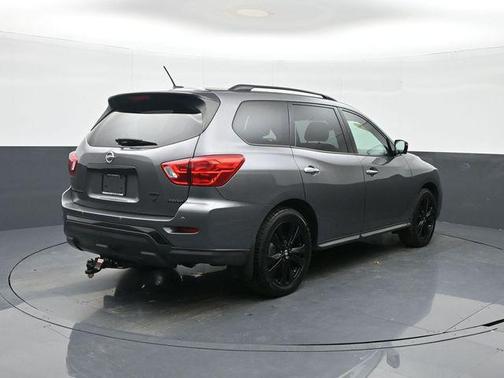 2018 Nissan Pathfinder SL