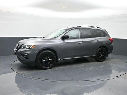 2018 Nissan Pathfinder SL