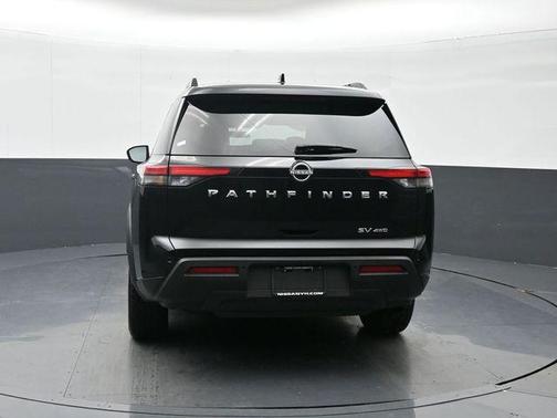 2024 Nissan Pathfinder SV 4WD