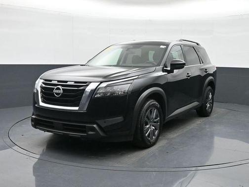 2024 Nissan Pathfinder SV 4WD