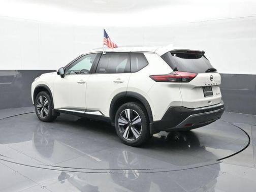 2022 Nissan Rogue SL