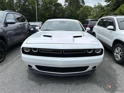 2015 Dodge Challenger SXT