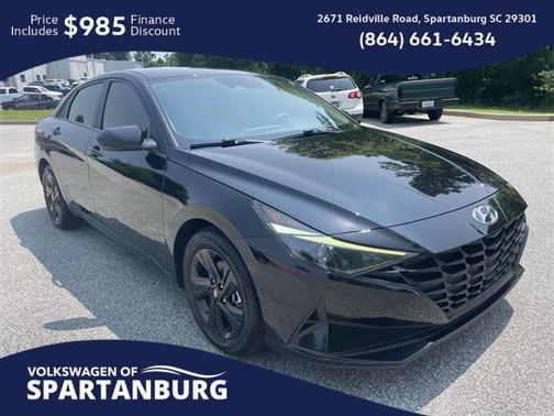2022 Hyundai ELANTRA SEL