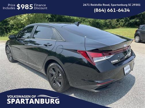 2022 Hyundai ELANTRA SEL