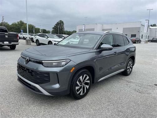 2025 Volkswagen Tiguan 2.0T S