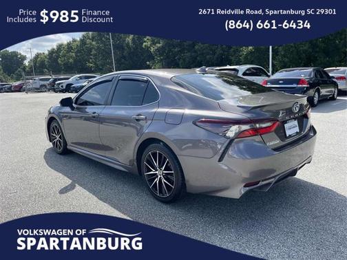 2022 Toyota Camry SE