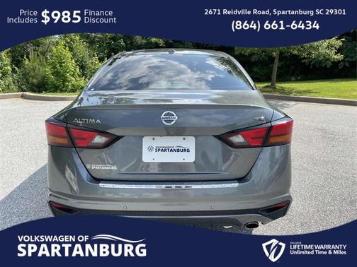 2021 Nissan Altima SR FWD