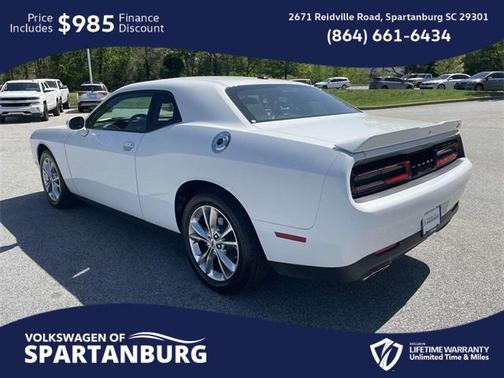2022 Dodge Challenger SXT