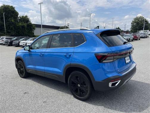 2025 Volkswagen Taos 1.5T SE