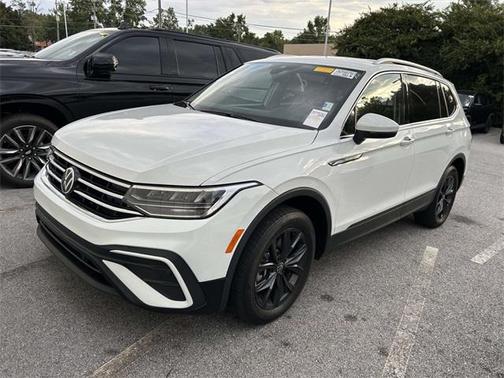 2024 Volkswagen Tiguan 2.0T SE 4MOTION