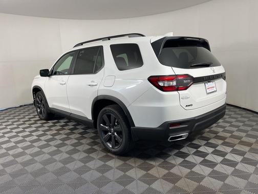 2025 Honda Pilot Sport