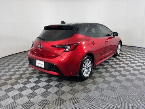 2023 Toyota Corolla Hatchback SE