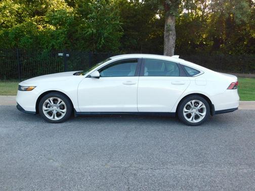 Platinum White Pearl 2024 Honda Accord LX