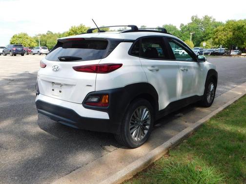 Lunar White 2021 Hyundai KONA SEL
