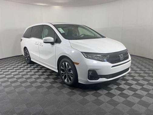 Platinum White Pearl 2026 Honda Odyssey Elite