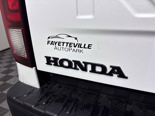Platinum White Pearl 2026 Honda Ridgeline Sport