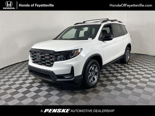 Platinum White Pearl 2023 Honda Passport TrailSport
