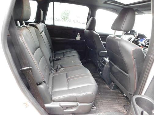 Platinum White Pearl 2023 Honda Passport TrailSport