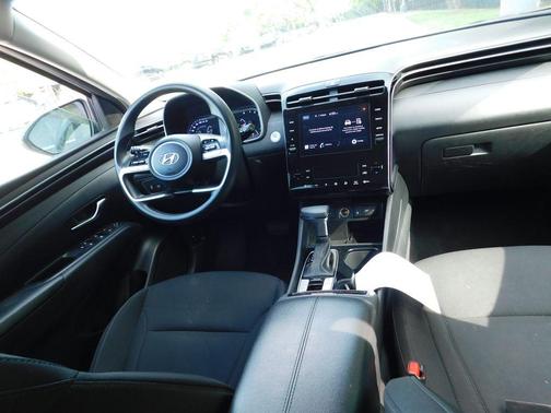 White Pearl 2024 Hyundai TUCSON SEL