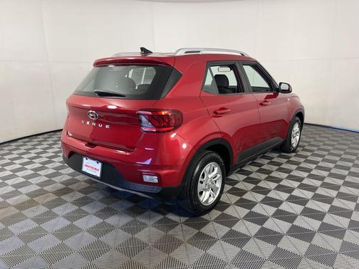 2020 Hyundai VENUE SEL