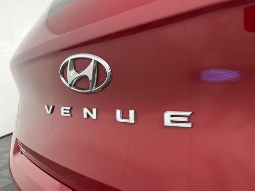 2020 Hyundai VENUE SEL
