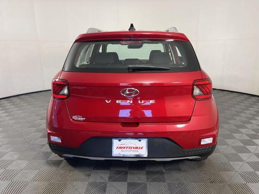 2020 Hyundai VENUE SEL