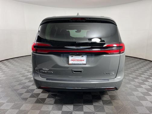 2022 Chrysler Pacifica Limited